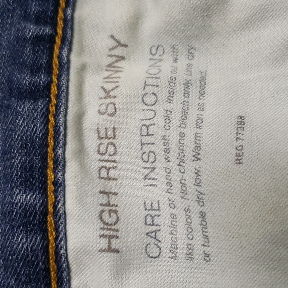 J Crew high-rise skinny jeans - Picture 14 of 16